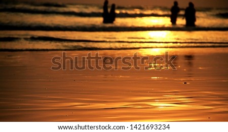 in this picture, we see that the best western seaside sunlight city beach view on the beach in the evening.