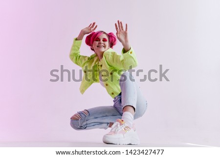 glamor woman with pink hair fashion style