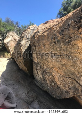 san diego hiking big boulders in the desert