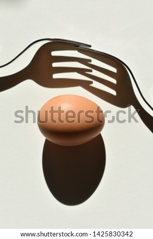 Egg, Forks and their Shadows