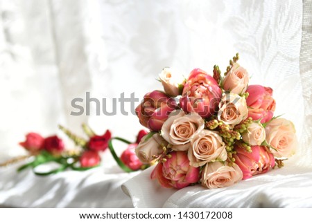 close up assorted pink color bouquet, bride's getting ready