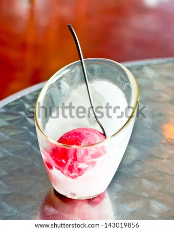 Raspberry ice cream in a glass