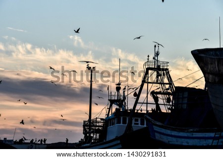 ship at sunset, beautiful photo digital picture