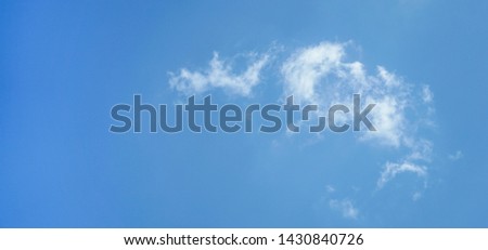 Blue sky background - Image
