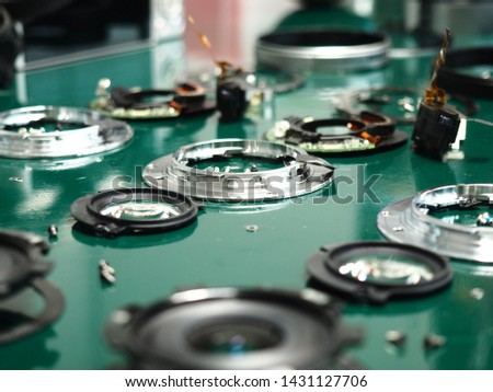 Disassembly and repair of lens camera. Specialist of the center for repair of lenses, 