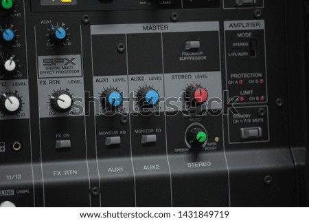 Black tone control with multiple buttons