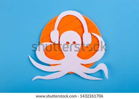 octopus cartoon character listen to the music