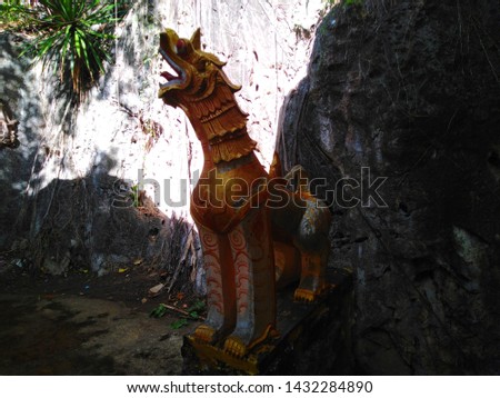 Mythical animal statues And beautiful background