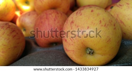 Fresh apple in the market