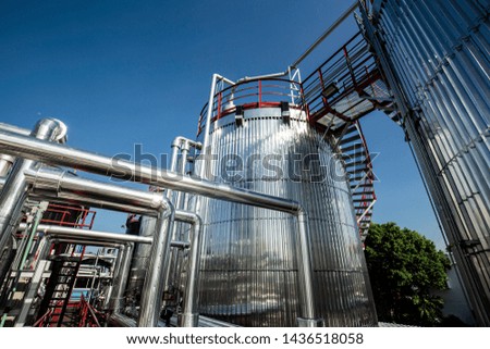 Modern tank and pipeline chemistry factory with large shine tanks for the mixer product engine oil