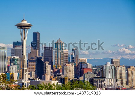 Seattle skyline from Kerry Park viewpoint (Seattle, United States), Mount Rainier in the background. Negative space/room for text Royalty-Free Stock Photo #1437519023