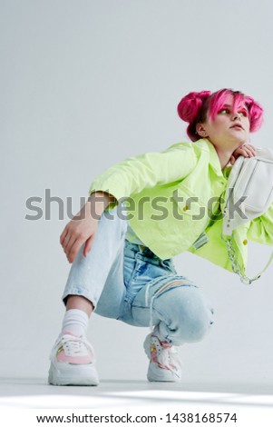 woman with pink hair retro fashion style