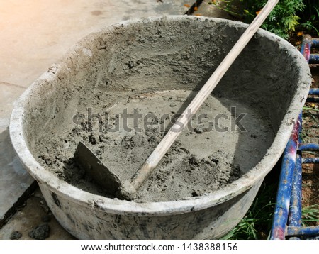 Mix cement by hand, Mortar basin with hoe