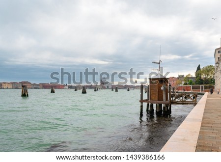 View at Venice lagoon, day foto. Italy.
