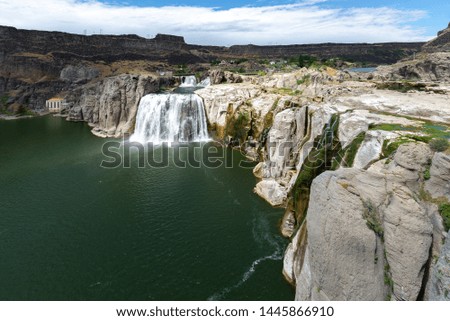 Shoshone Falls on Snake River, Twin Falls, Idaho, USA