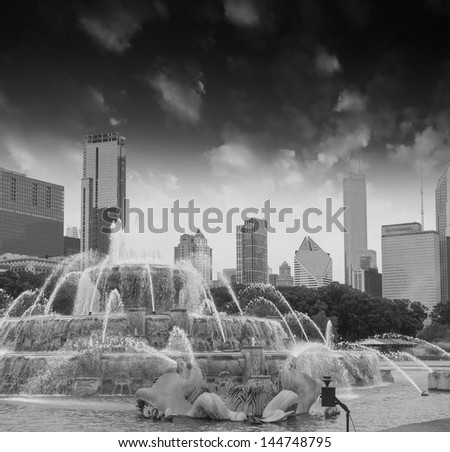Fountain and Skyscrapers of Chicago - Illinois