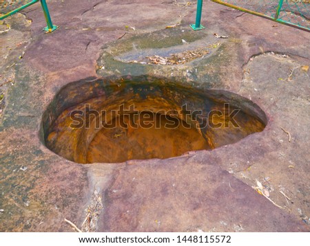Amazing stone hole the hole is like a pot, is a natural hole.The hole is the largest group in Thailand. There are no less than 16 holes with many sizes ranging from 40 -300 cm wide mouth - 10 m. deep