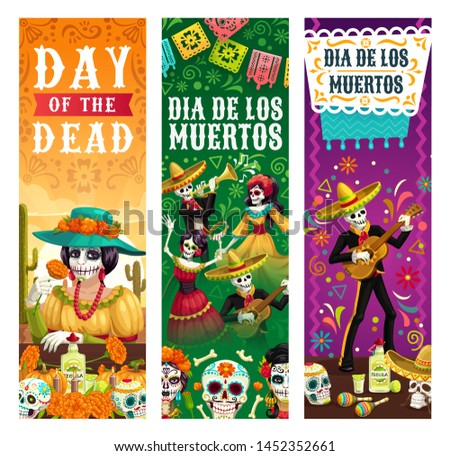 Dia de los Muertos, Mexican Day of Dead fiesta banners, skeletons in sombrero play maracas and dance at party. Vector Day of Dead celebration, Mexico flags, skulls, marigold flowers and tequila