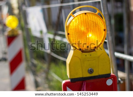 construction side warning light