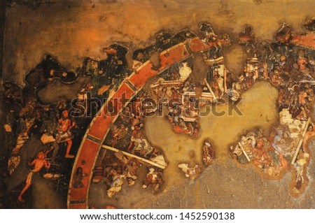 Vivid colours, mural wall-painting The paintings in the Ajanta caves predominantly narrates the Jataka tales
social story. featuring Queens Kings Citizens Monks and also foreign traders.
