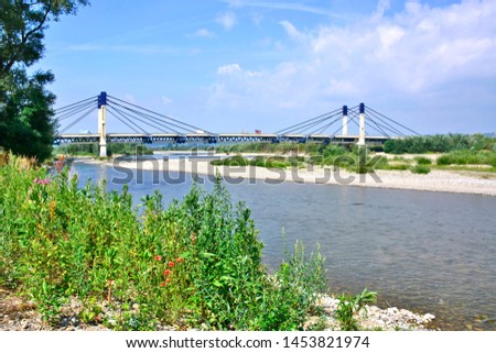 St. Kinga’s bridge in Stary Sacz was built in 2006-2008
and is a crossing over the Dunajec river.