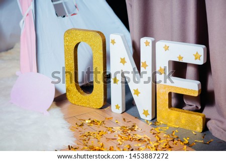 the word is one of wood for children's birthday, children's birthday