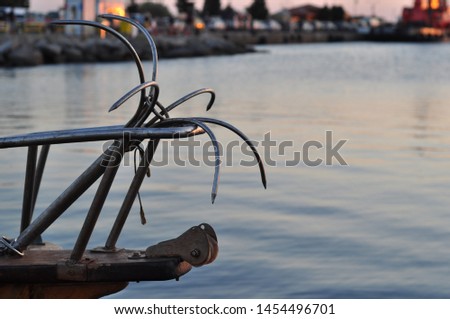Anchor photo in the sea