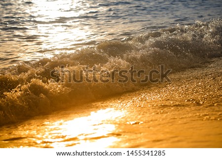 sea beach and spray background image