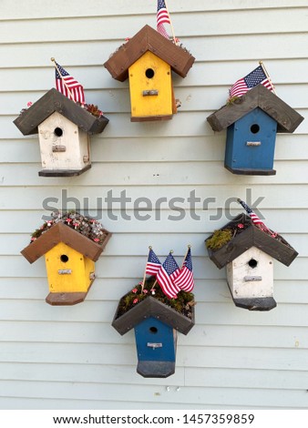 Birdhouses arranged in a circle