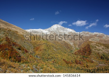 Mountain scenery in autumn