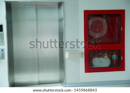 fire extinguish equipment Side-mounted Elevator door.