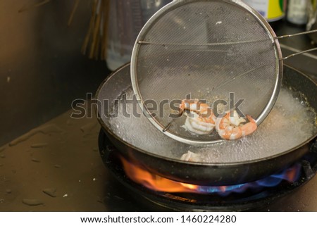 Boiled shrimp in a pan