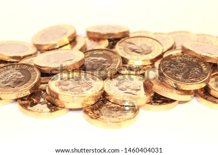Assorted £1 (one pound) coin photos