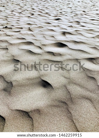 wind patterns in the sand