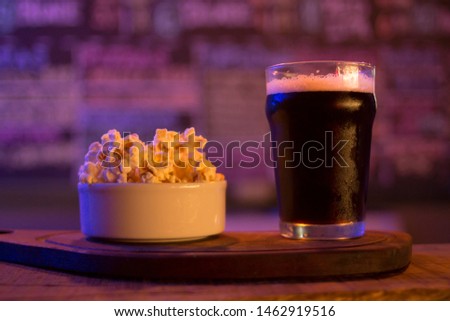 Beer & pop corn  Pasto Picante photography