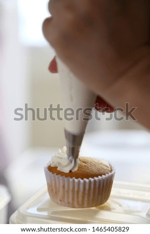 The picture of cupcake making.