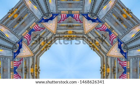 Panorama frame Geometric photo with American and Utah flags