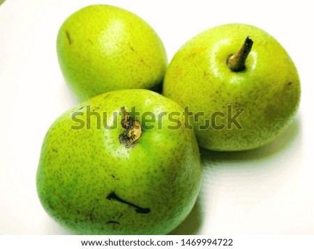 A picture of fresh pears on a white background