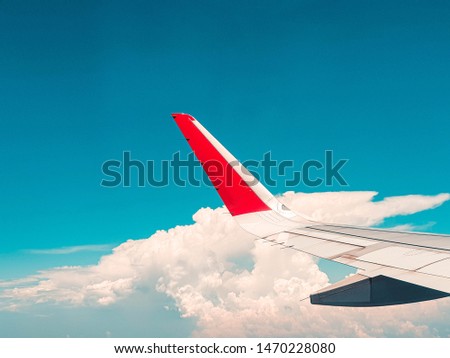 Picture of Airplane's Wing in the sky