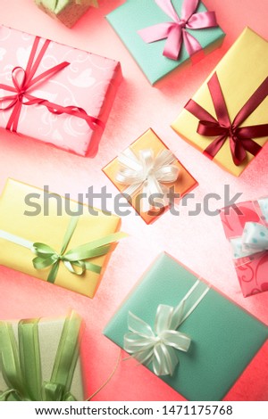 gift present box ribon pink background