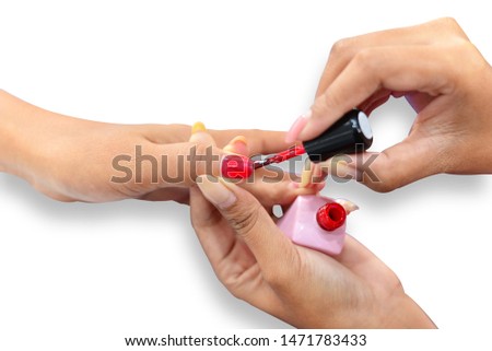 fingernail salon in red color 