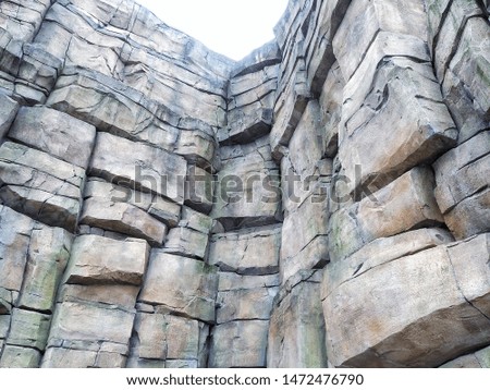  vertical wall of large artificial stones