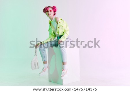 woman with pink hair fashion style