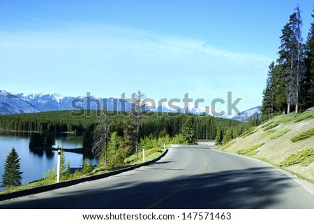 Happy ride on road through Rocky mountains_Banff National Park 