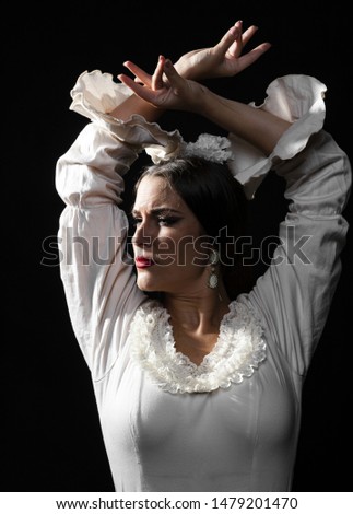 Front view flamenca with hands crossed