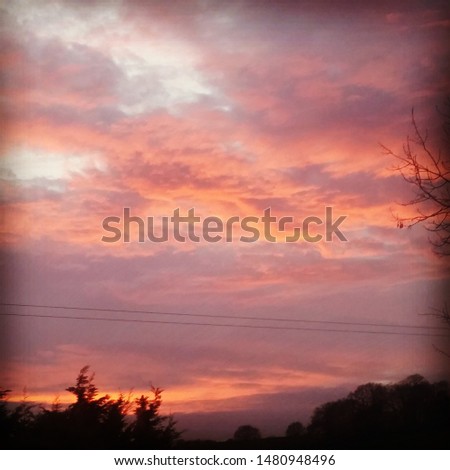 sun burnt evening sky in hamspshire