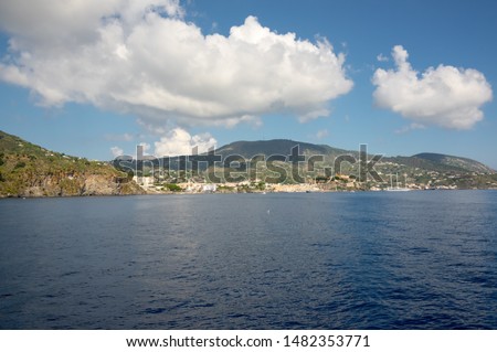 Aaeolian island day trip by boat
