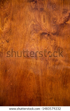 Machined, textured surface of the wooden sheet