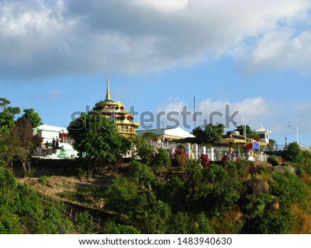 Kyaiktiyo Pagoda, Golden rock, Myanmar