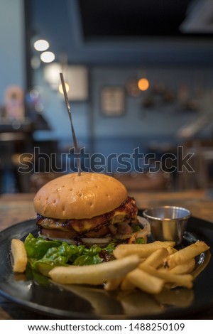 Hamburger Images, Stock Photos & Vectors